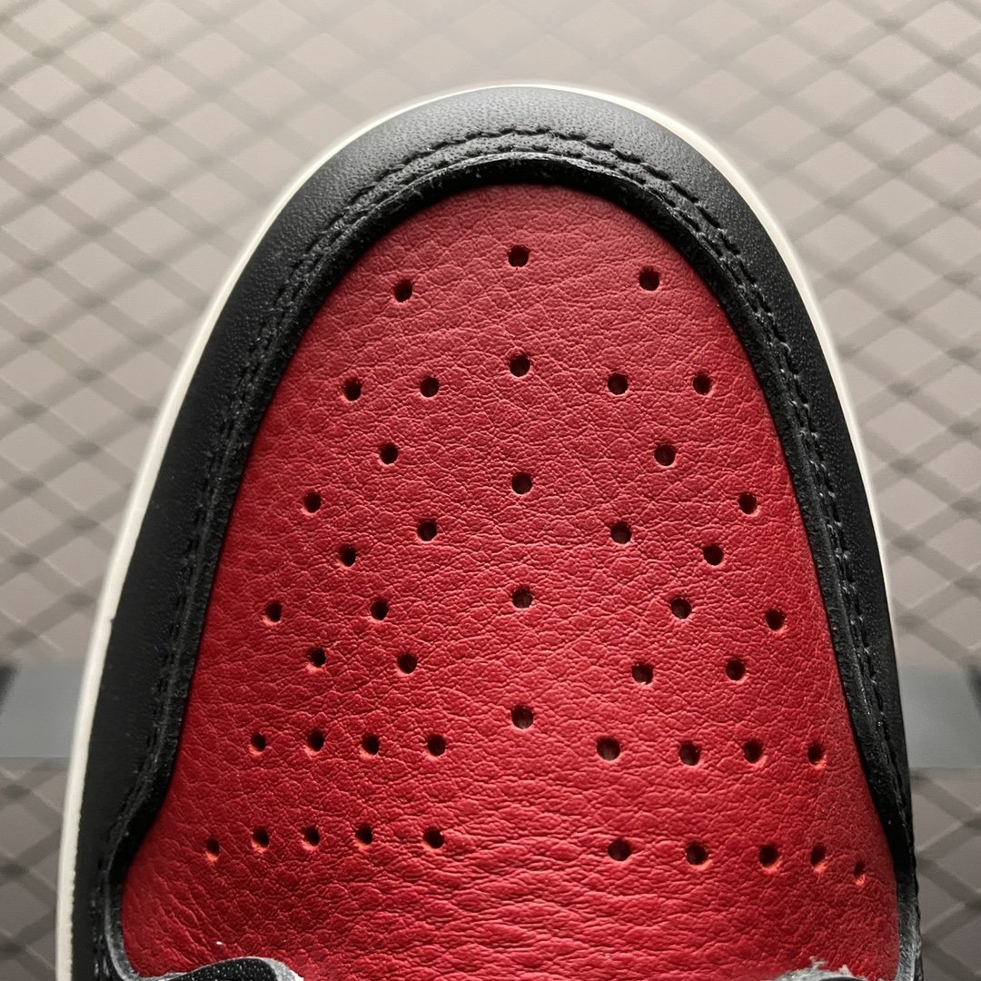 Replica Air Jordan Shoe Air Jordan 1 High Bred Toe AJ1 555088-610_01312