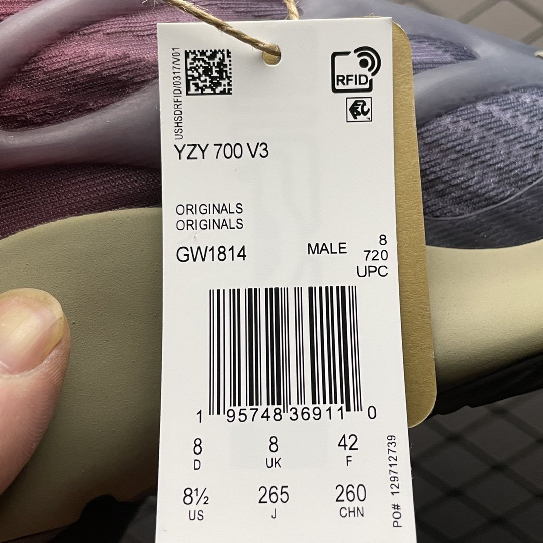 Replica Adidas Yeezy Shoe Adidas Yeezy 700V3 Fade Carbon GW1814