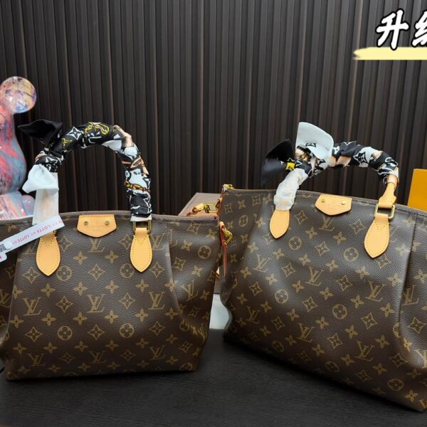 Replica Louis Vuitton Bag 26*22CM/31*25CM