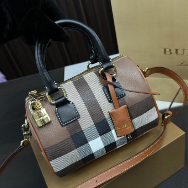 Replica Burberry Bag 18*12CM
