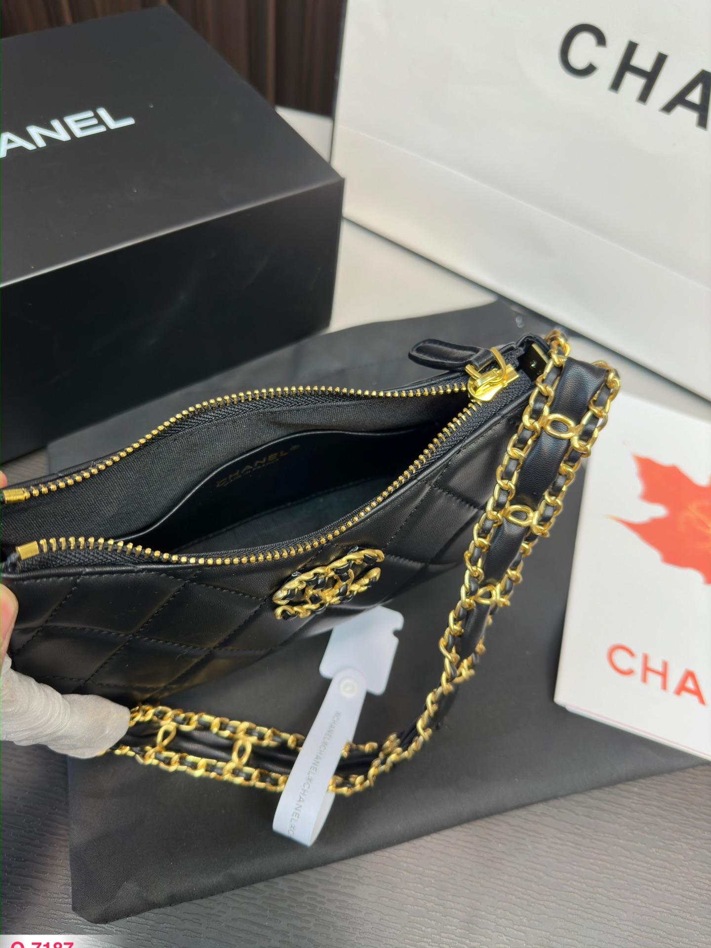 Replica Chanel Bag 13*23CM