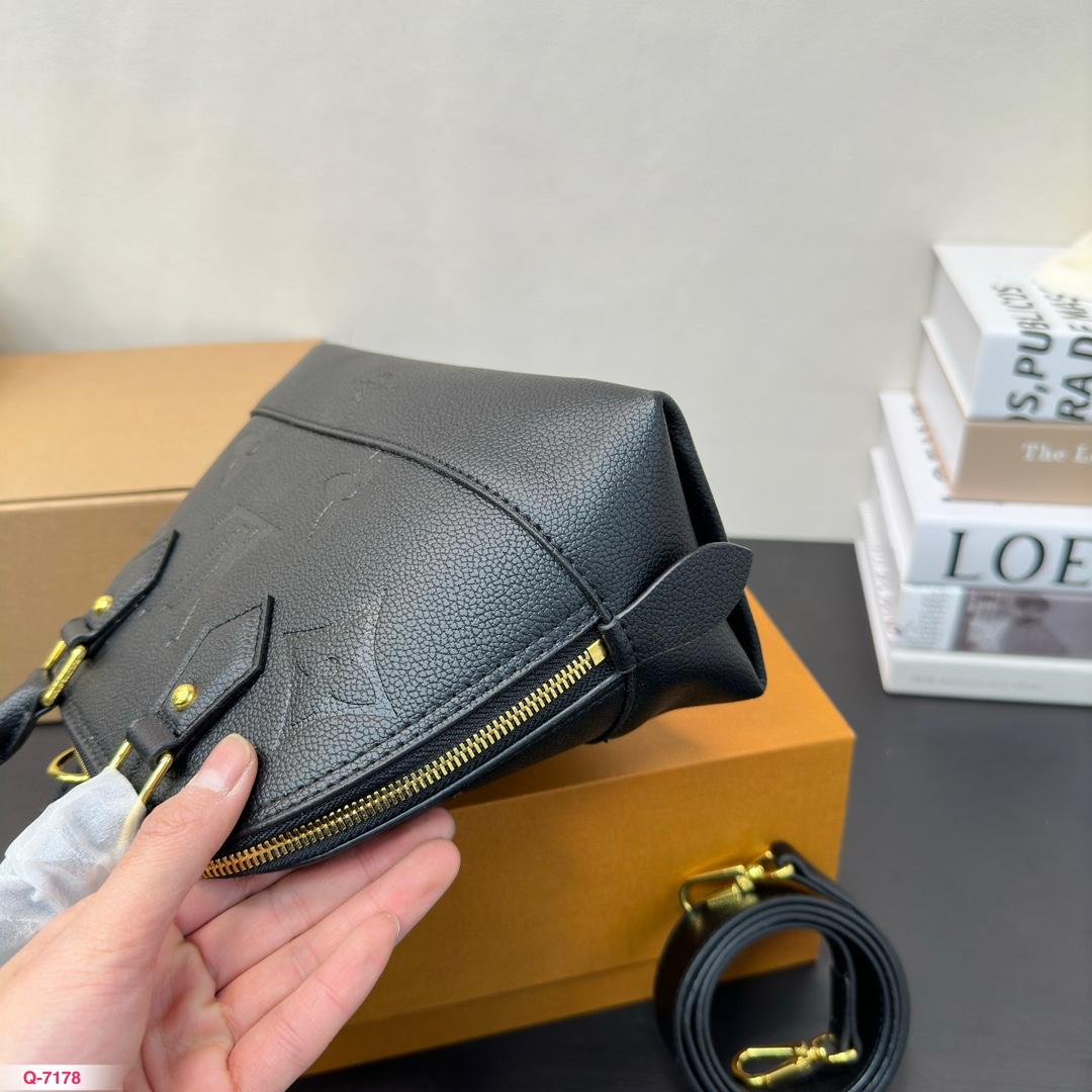 Replica Louis Vuitton Bag 24*18CM