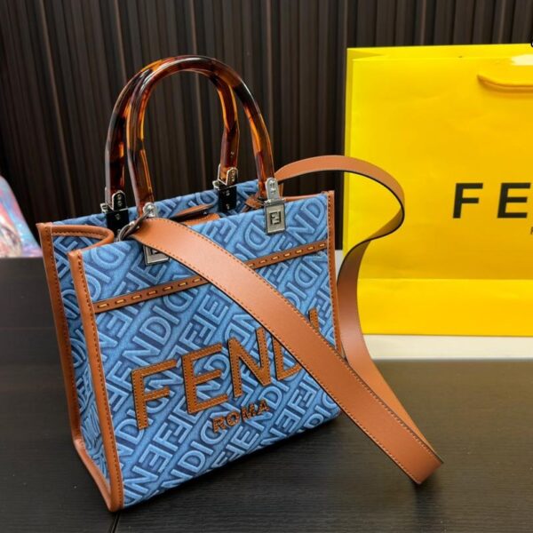 Replica Fendi Bag 22*22CM