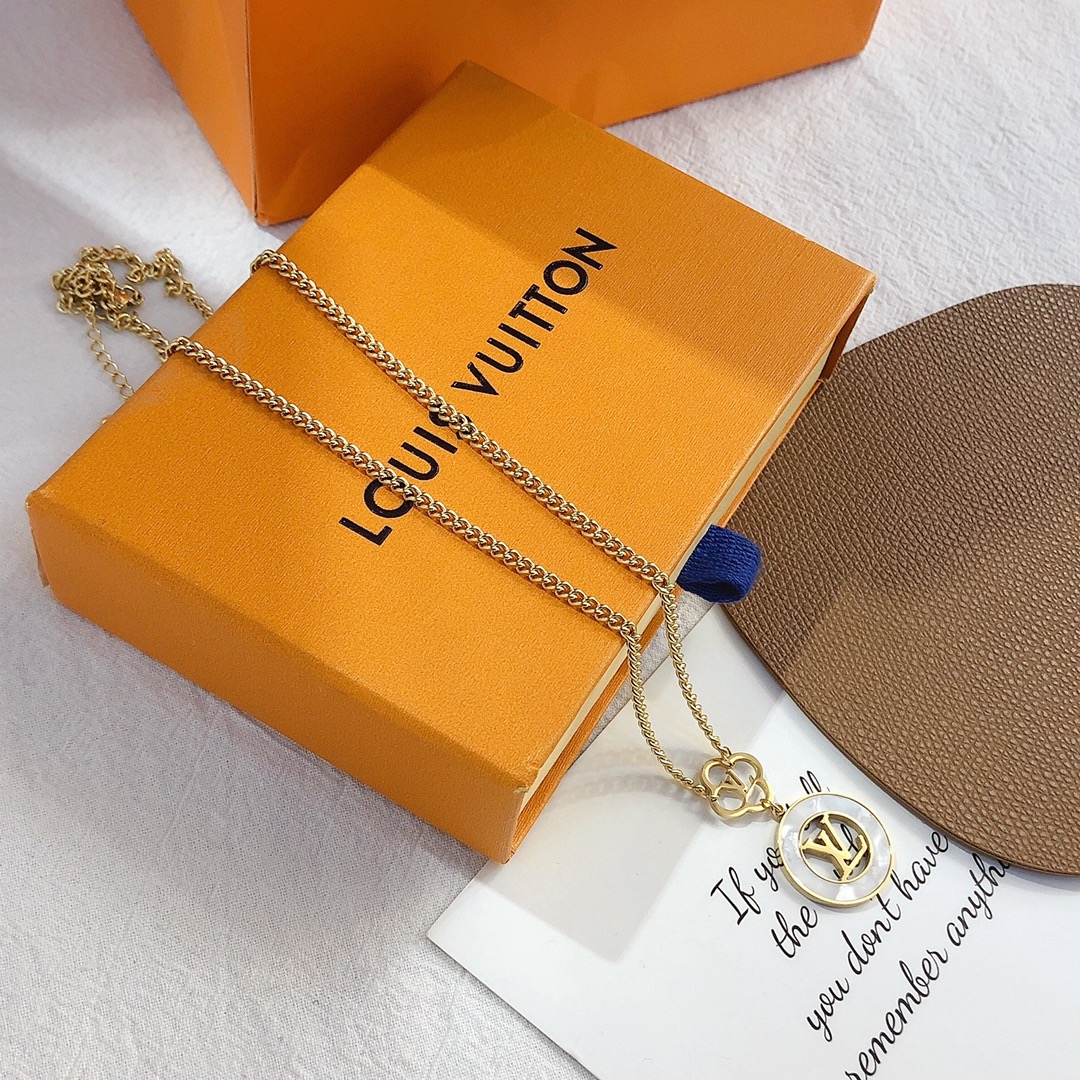 Replica LOUIS VUITTON Necklace
