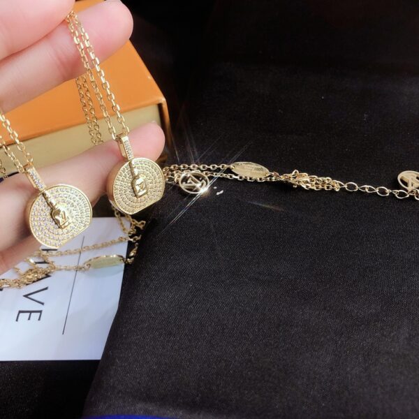 Replica LOUIS VUITTON Necklace