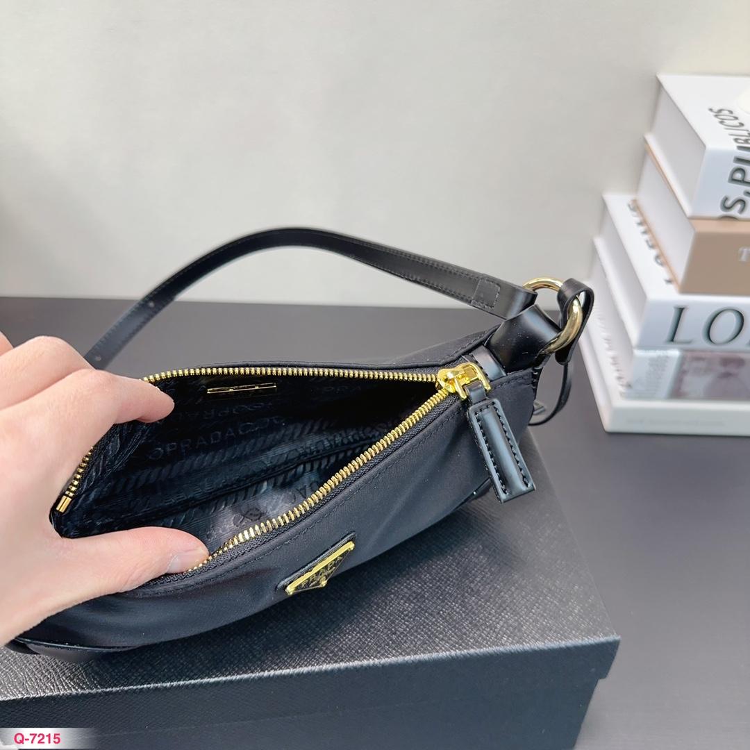 Replica Prada Bag 22*9CM