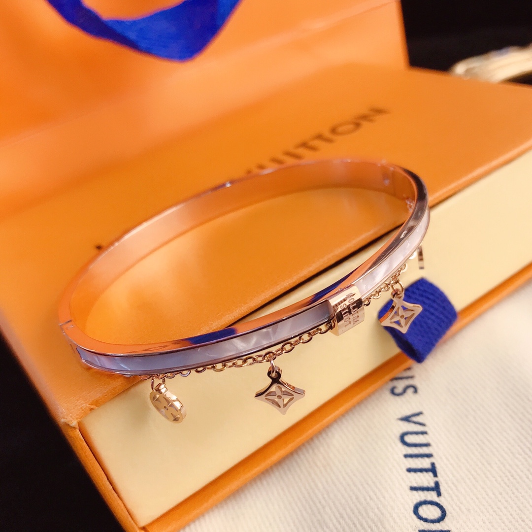 Replica LOUIS VUITTON Bangle