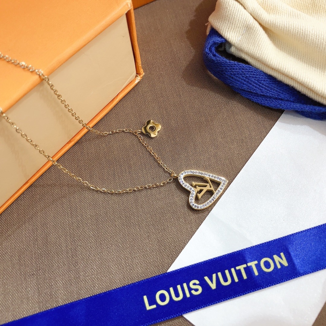Replica LOUIS VUITTON Necklace