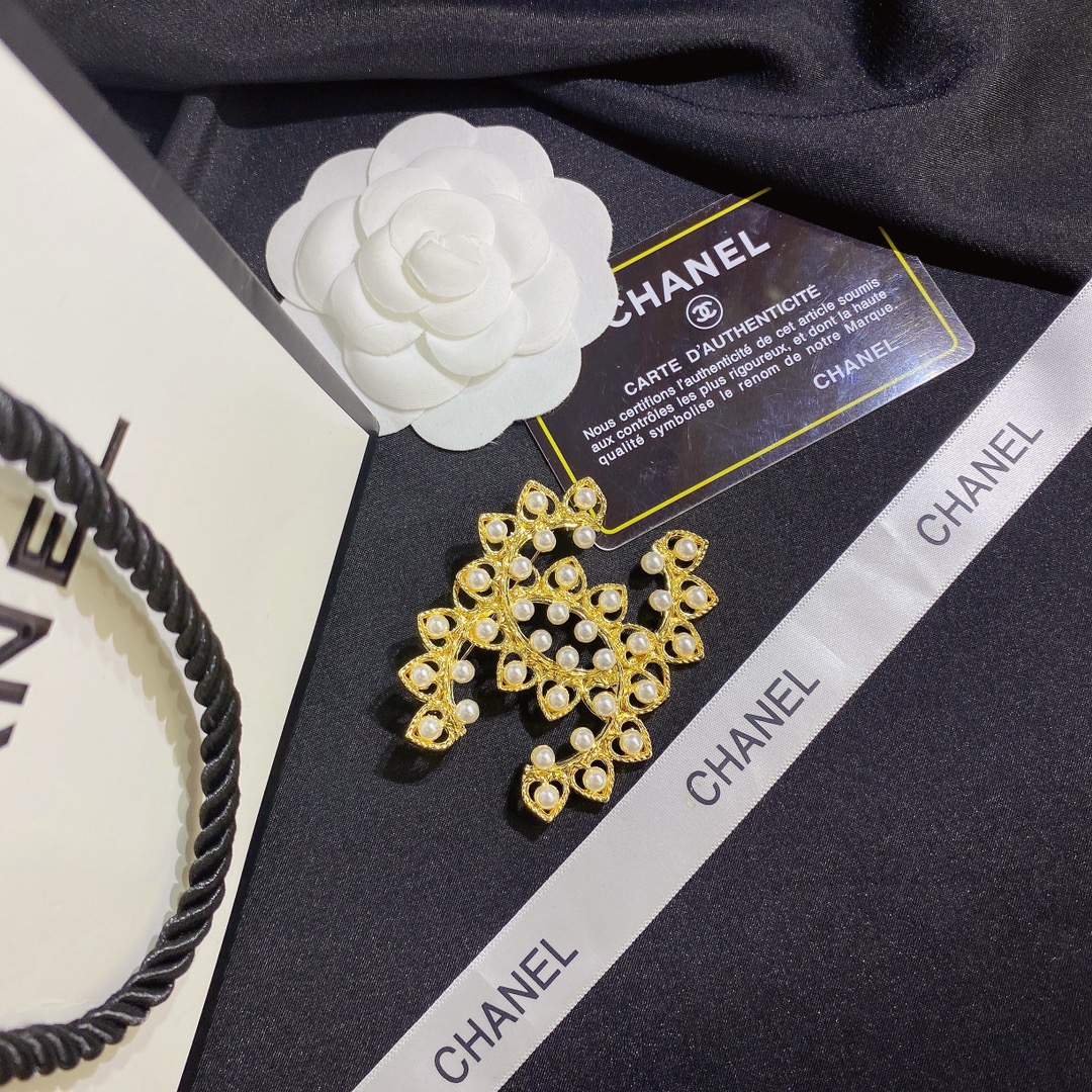 Replica CHANEL Brooch