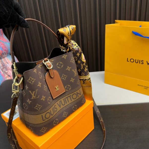Replica Louis Vuitton Bag 20*19CM