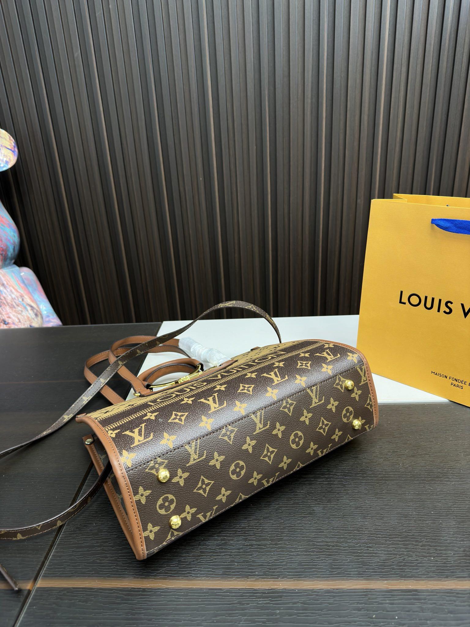 Replica Louis Vuitton Bag 31*23CM