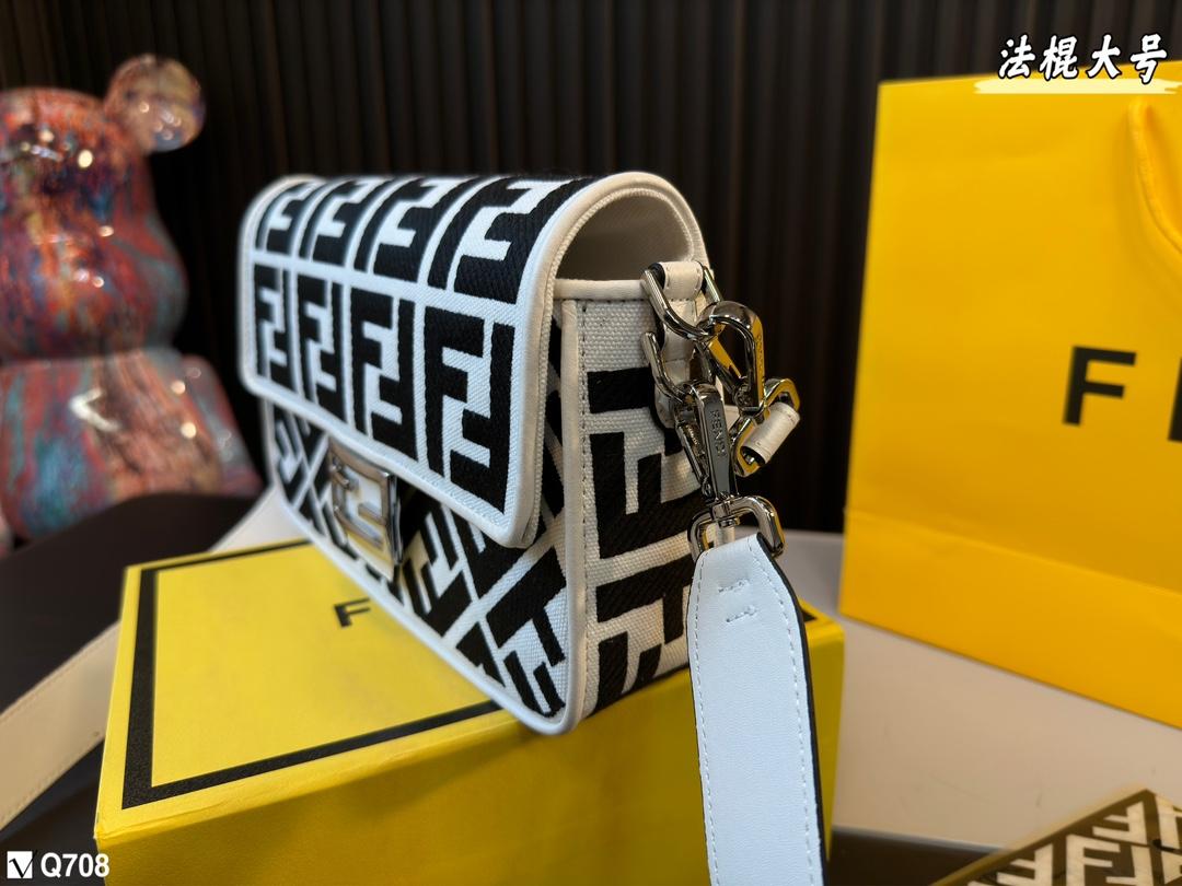 Replica Fendi Bag 14*27CM