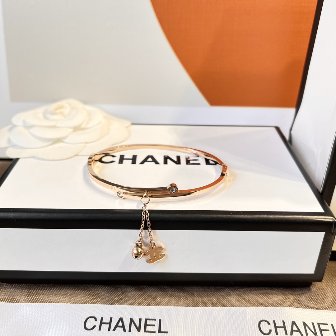 Replica CHANEL Bangle