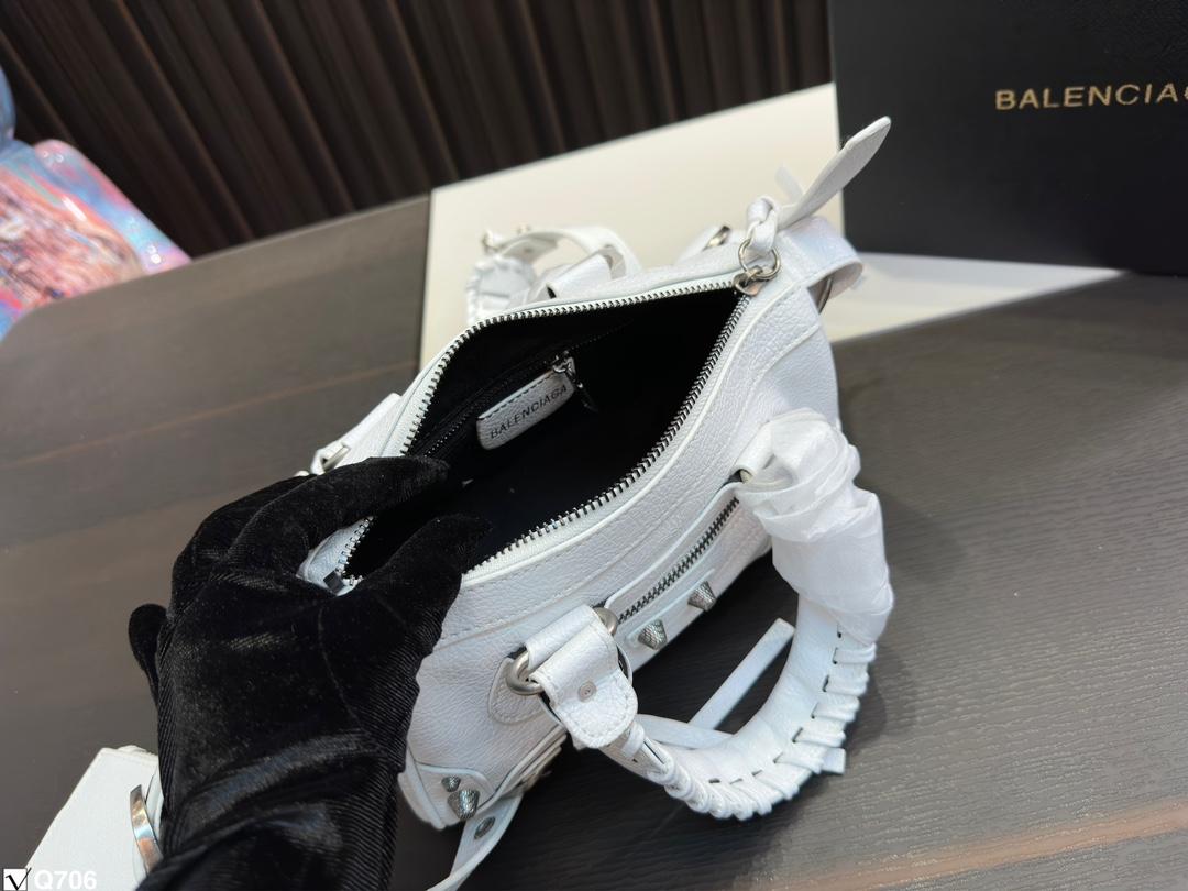 Replica Balenciaga Bag  23*13CM/28*15CM