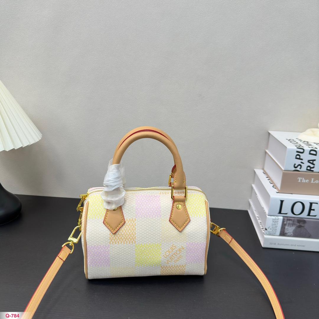 Replica Louis Vuitton Bag 20*14CM
