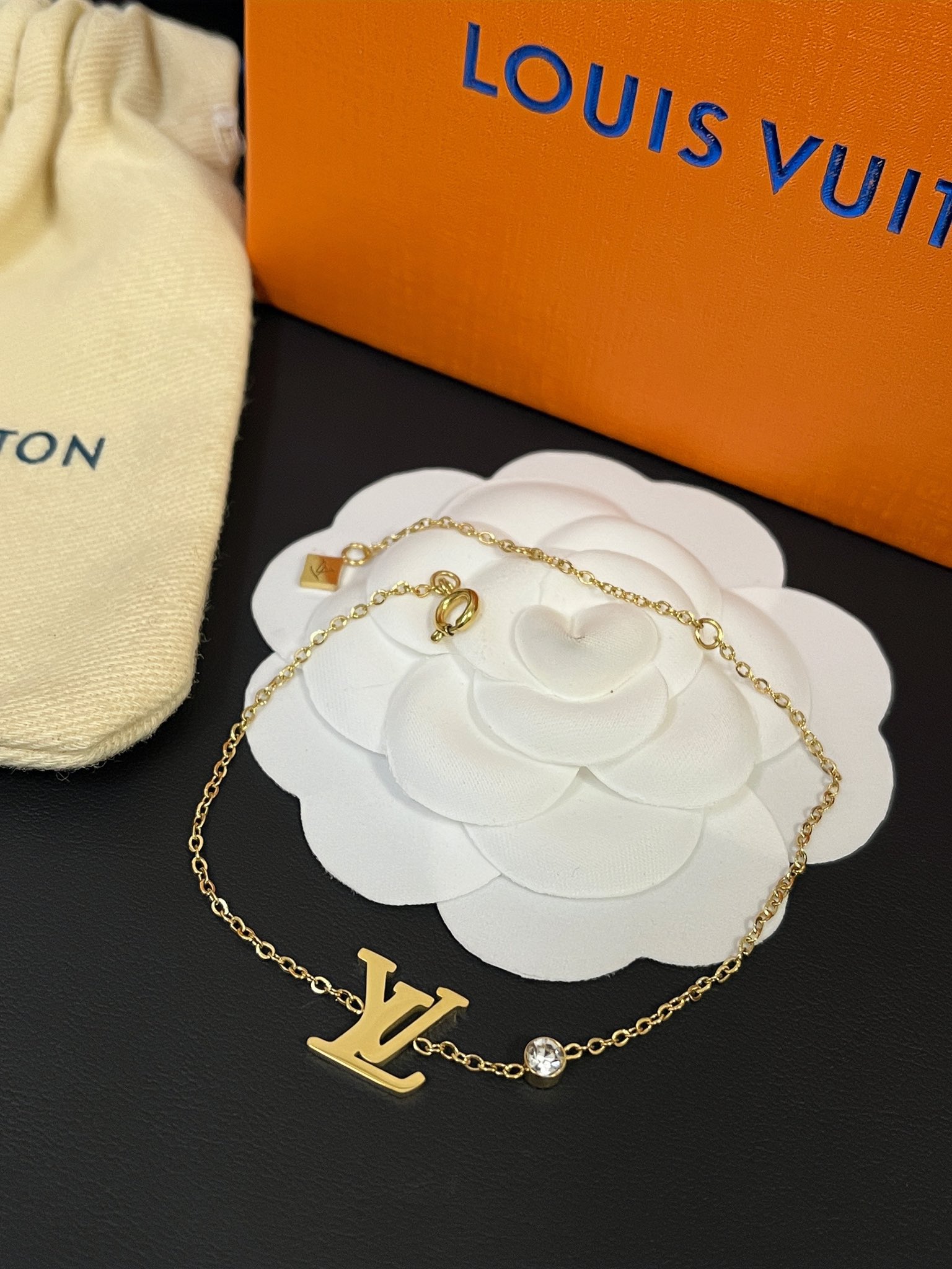 Replica LOUIS VUITTON Bracelet