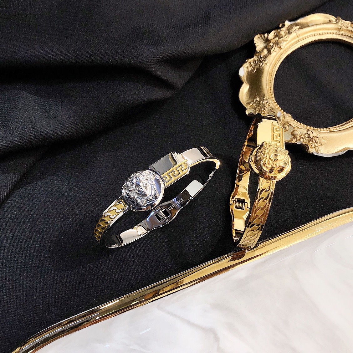 Replica VERSACE Bangle