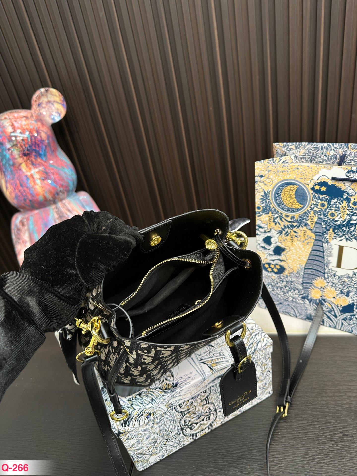 Replica Dior Bag 18*20CM
