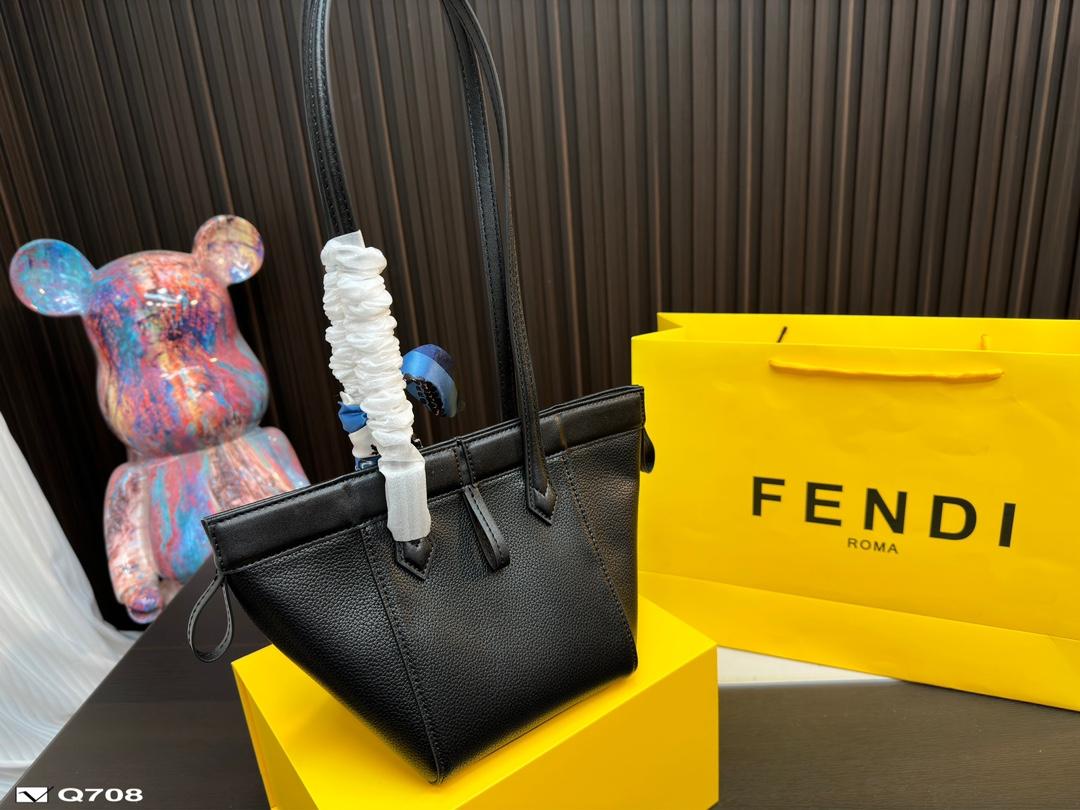 Replica Fendi Bag 15*20CM