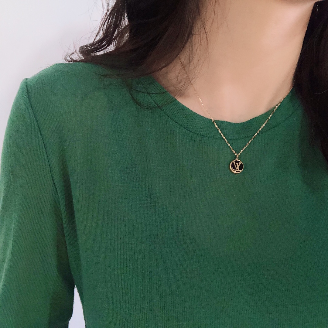 Replica LOUIS VUITTON Necklace