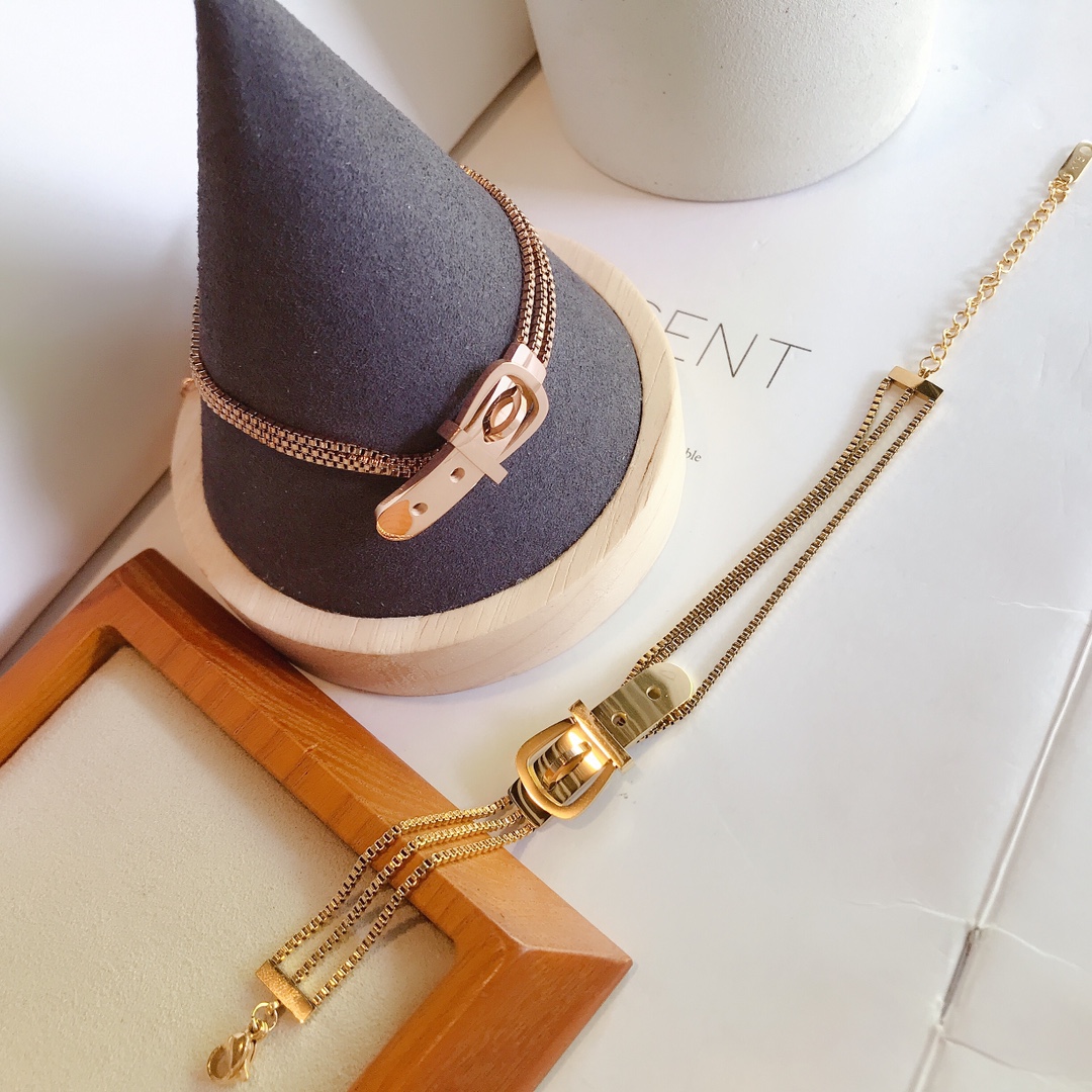 Replica LOUIS VUITTON Bracelet