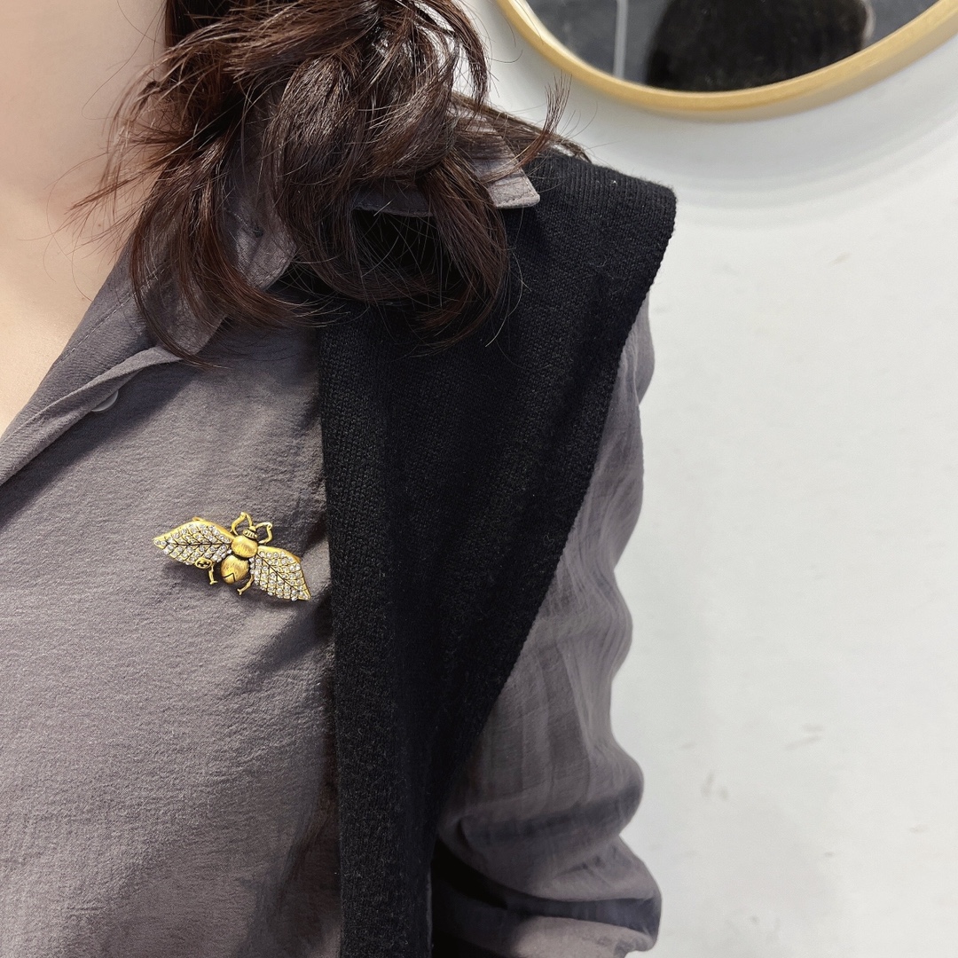 Replica GUCCI Brooch