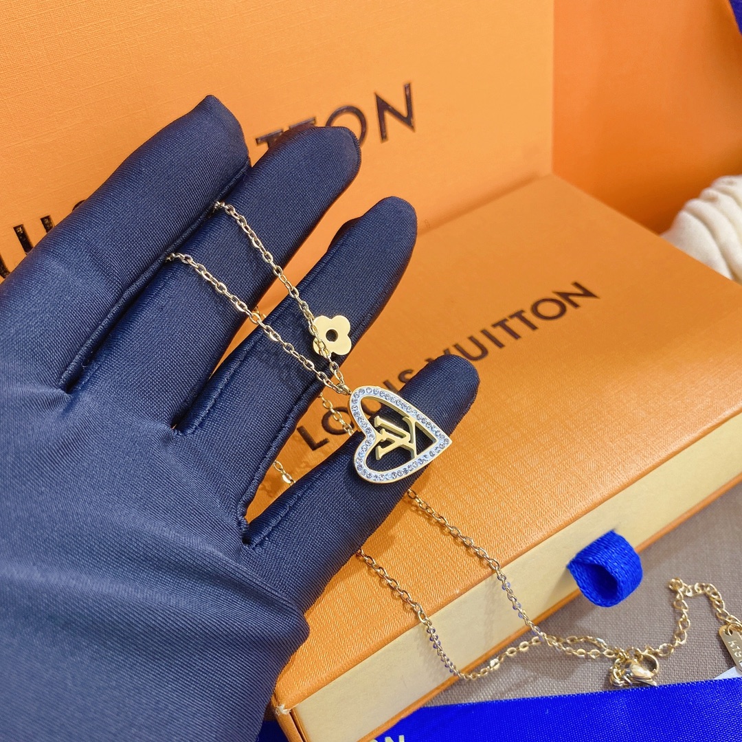 Replica LOUIS VUITTON Necklace