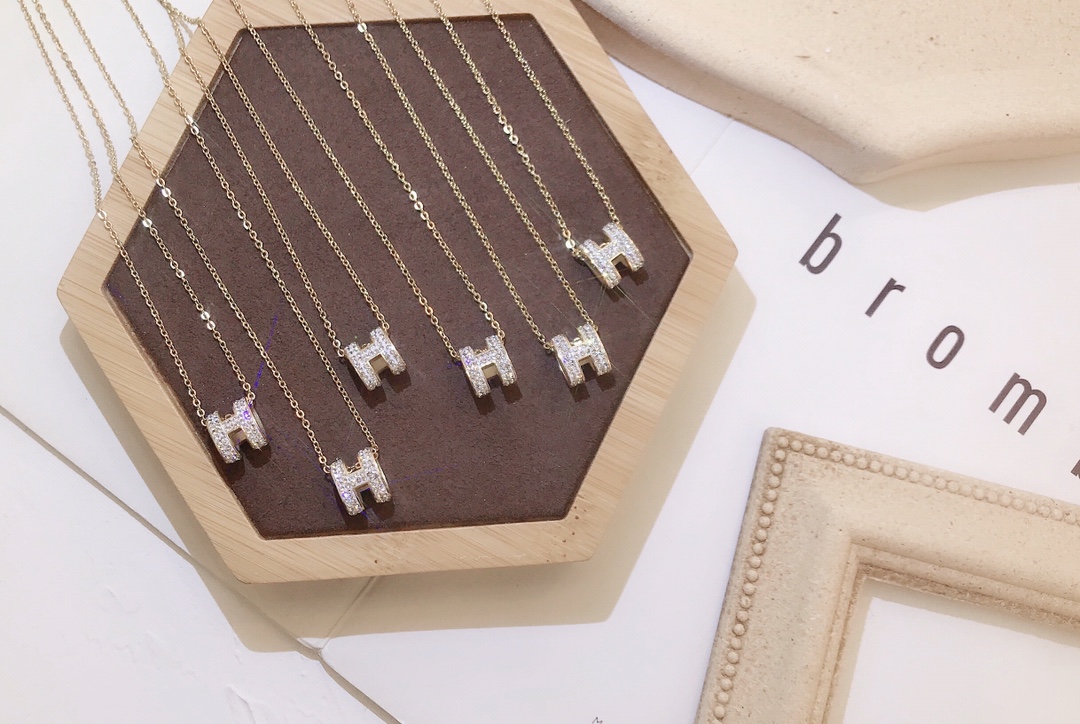 Replica HERMES Necklace