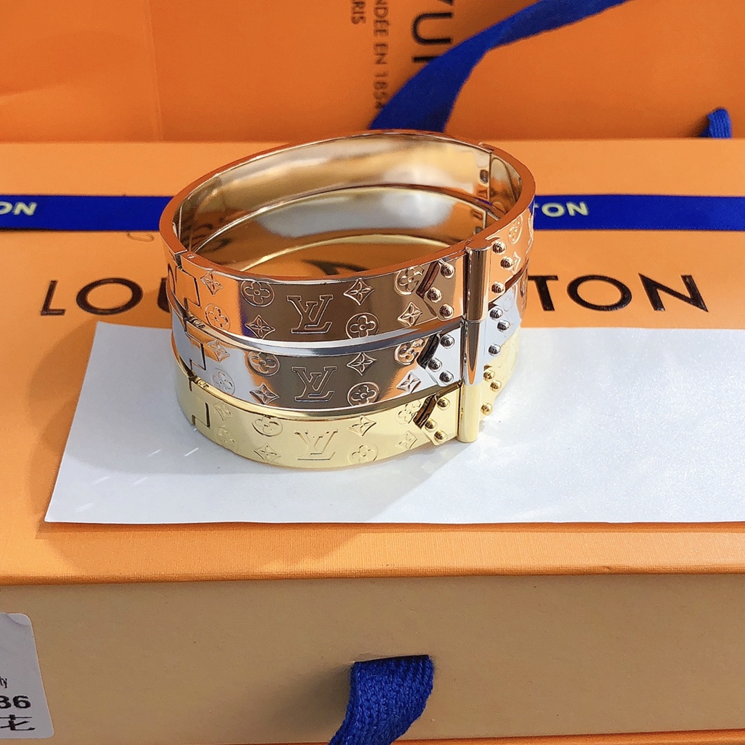 Replica LOUIS VUITTON Bangle