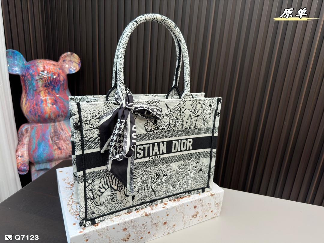 Replica Dior Bag   41*34CM/36*27CM/27*21CM
