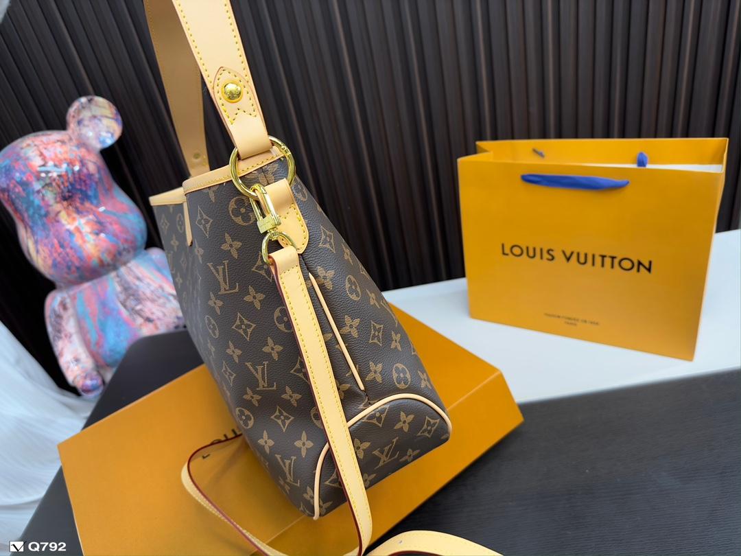 Replica Louis Vuitton Bag 26*28CM