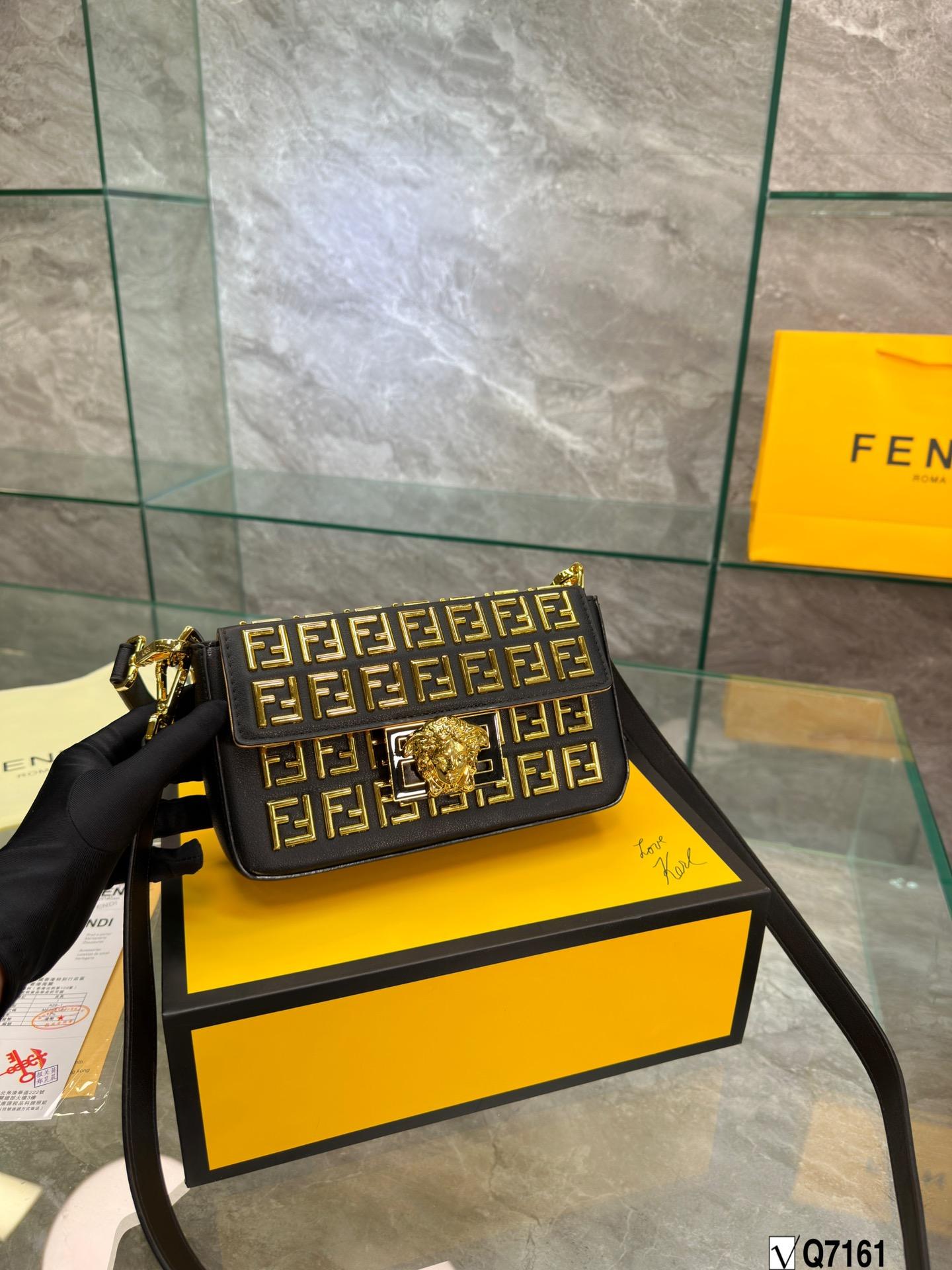 Replica Fendi Bag 22*13CM