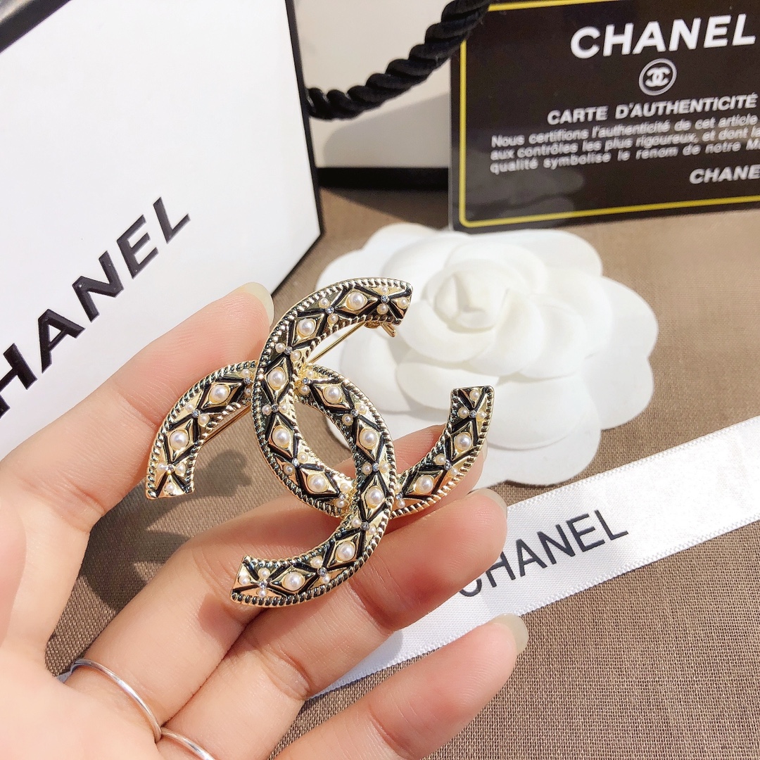 Replica CHANEL Brooch