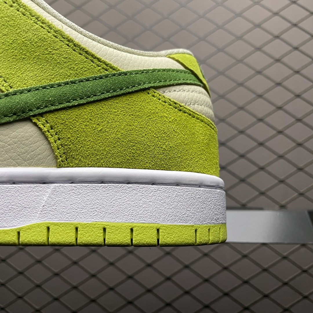 Replica Nike Dunk SB Shoe Nike SB Dunk Low  DM0807-300 Size 36-46 4