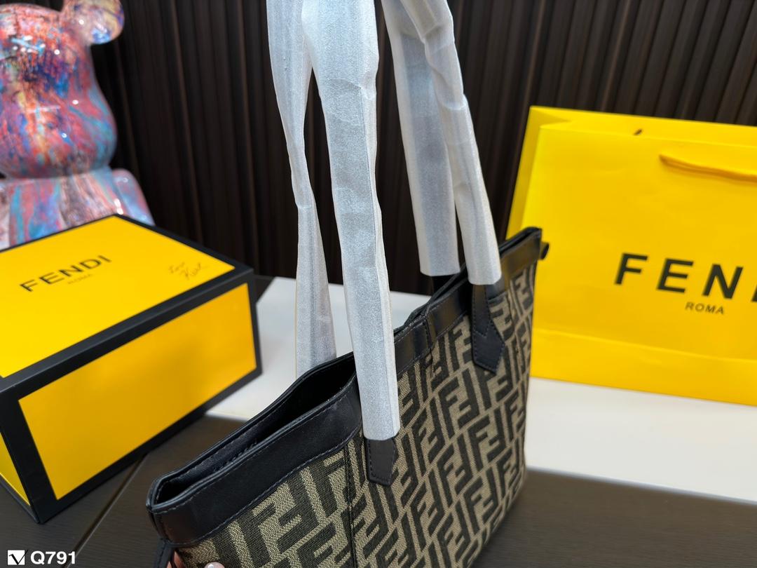 Replica Fendi Bag 27*26CM