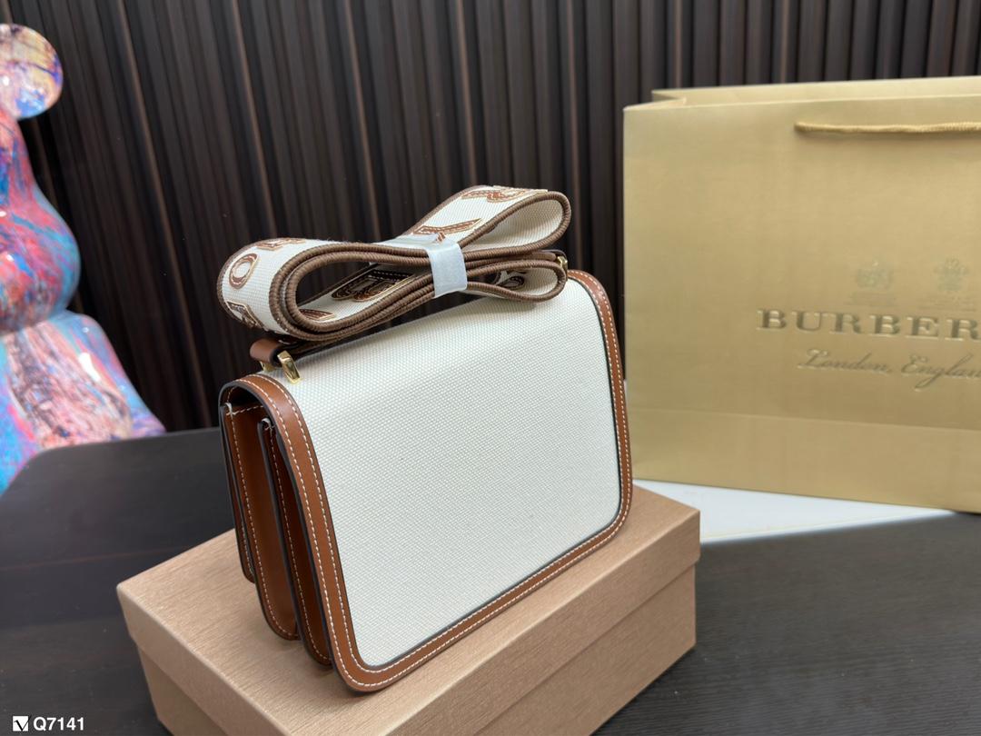 Replica Burberry Bag 20*15CM