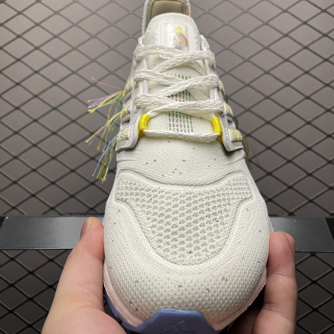 Replica Adidas Shoe Adidas Ultra Boost UB22HQ3731 Size 39-48 27TCEE101