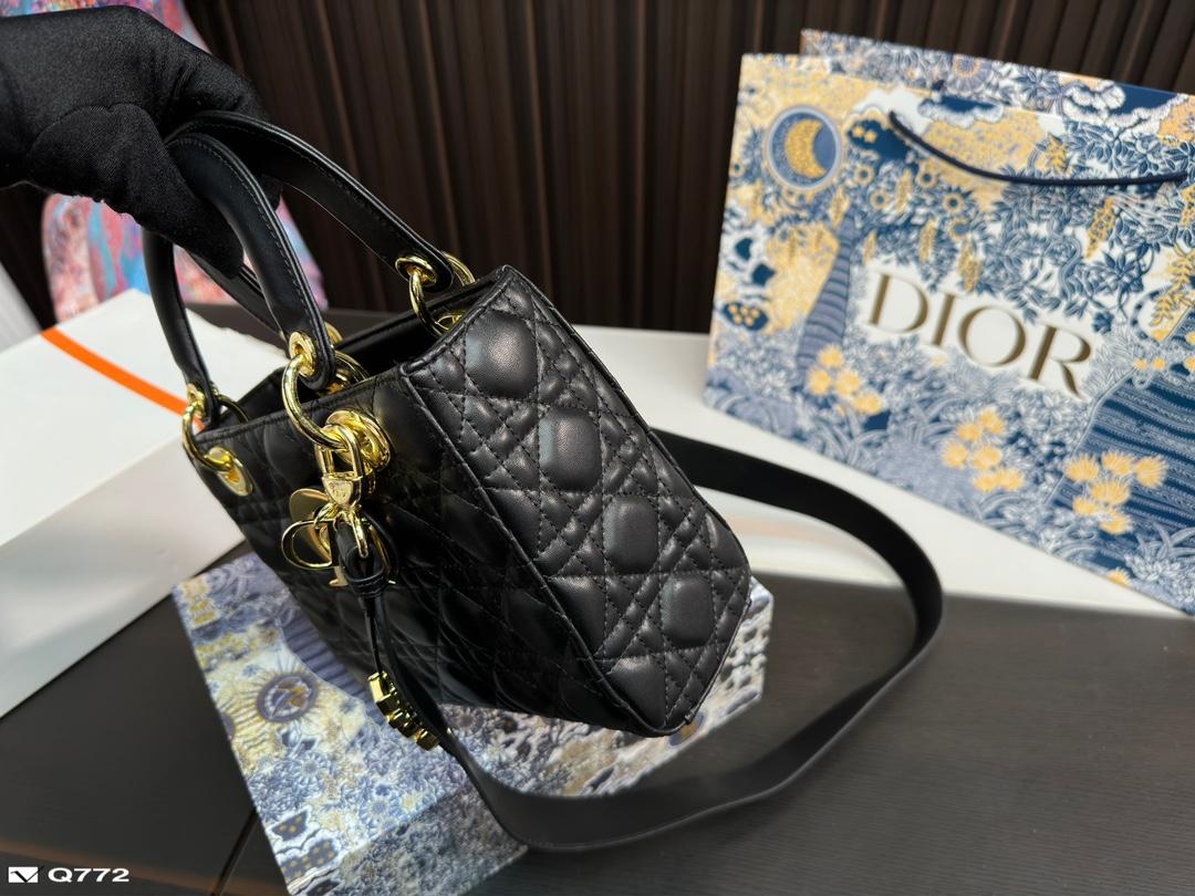 Replica Dior Bag  17*20CM/17*14CM