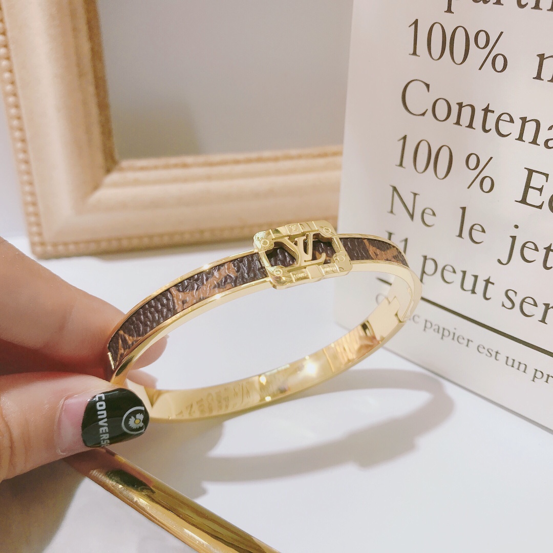 Replica LOUIS VUITTON Bangle