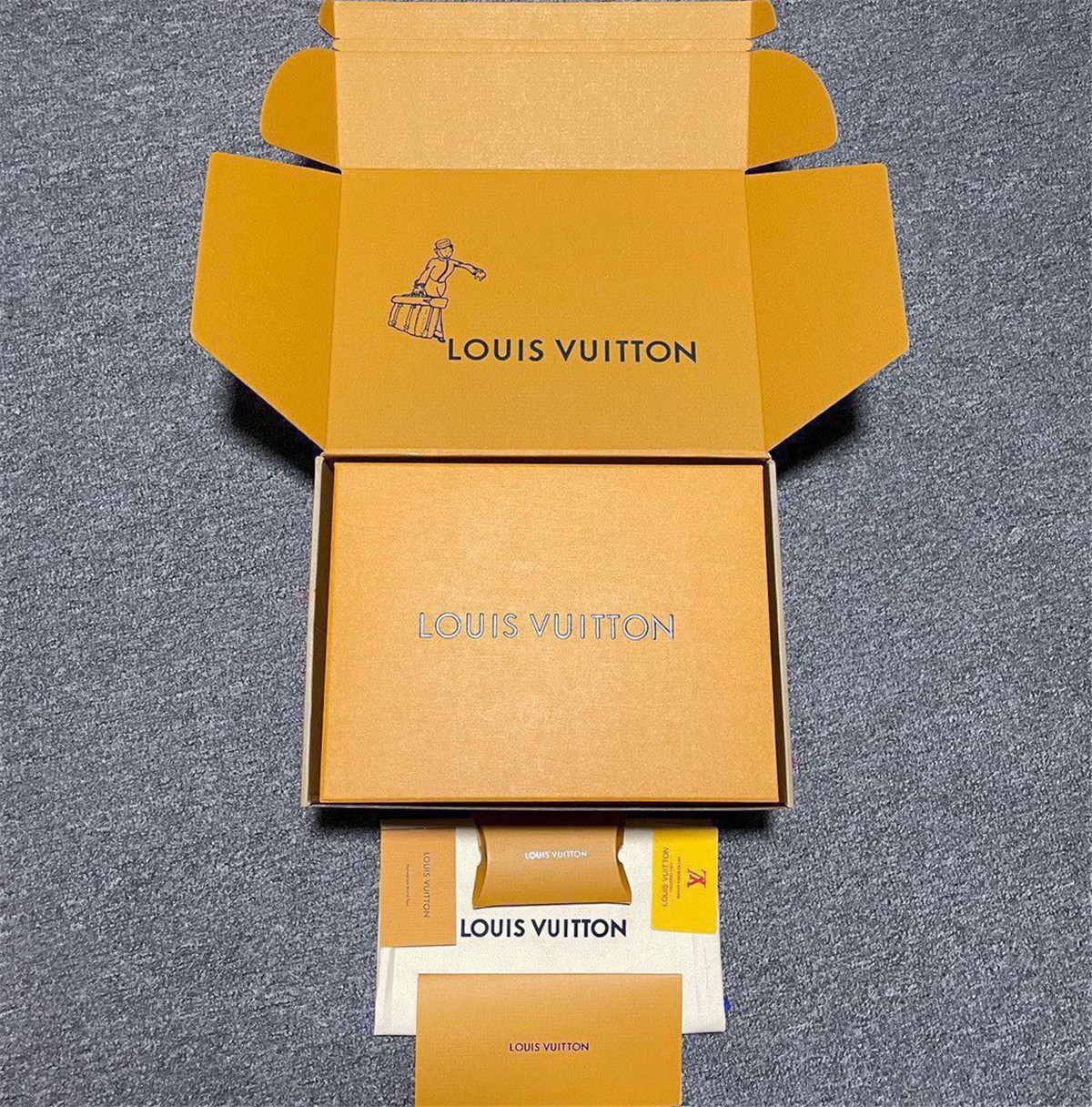 Replica LV Shoe  Louis Vuitton LV Trainer All Black