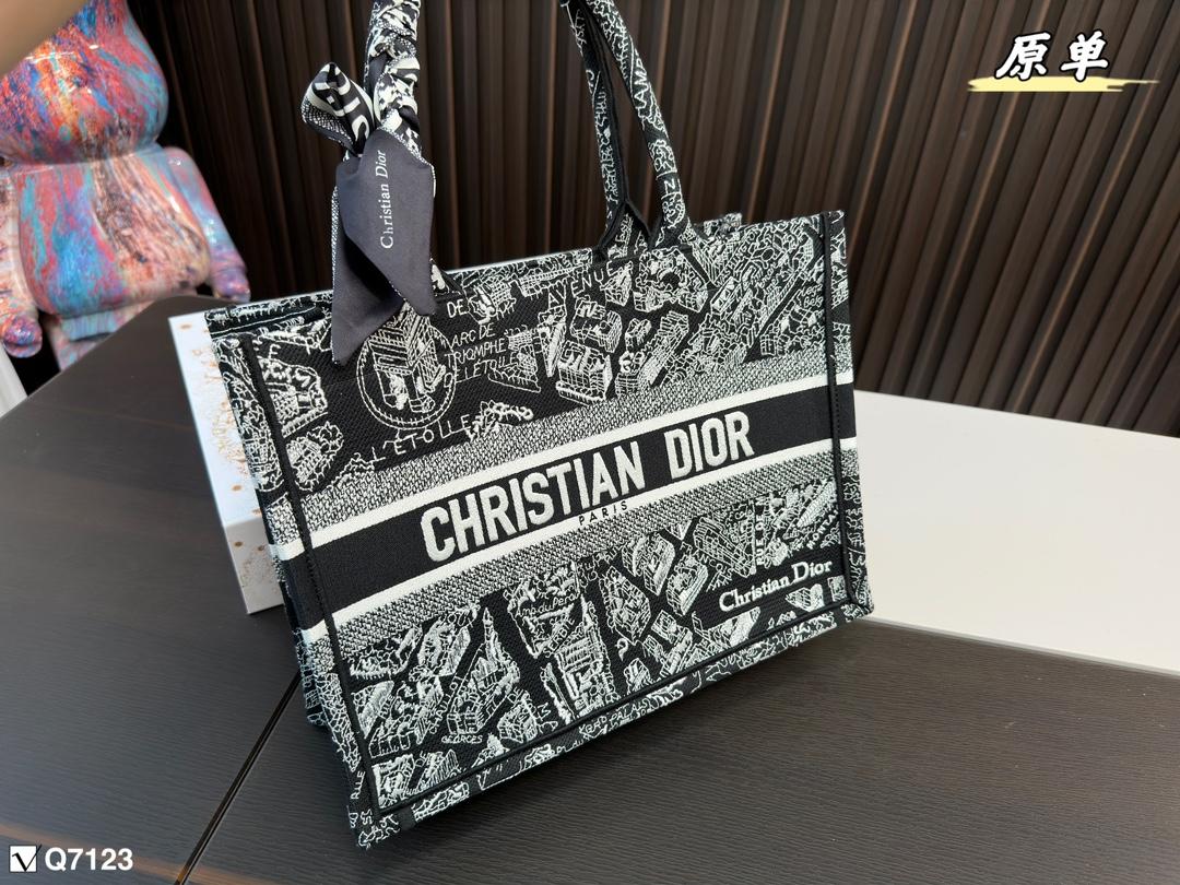 Replica Dior Bag   41*34CM/36*27CM