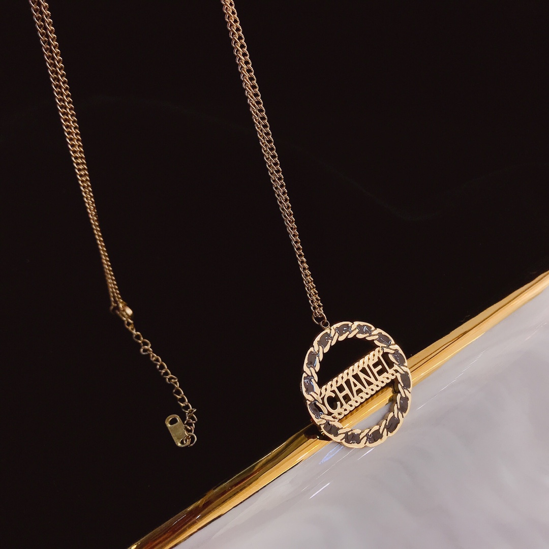 Replica CHANEL Necklace