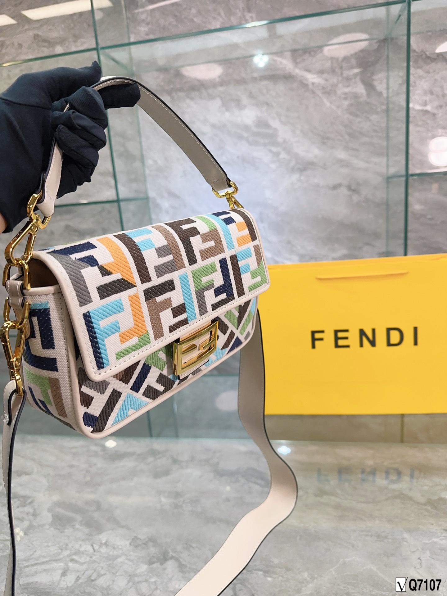 Replica Fendi Bag 25.5*14CM