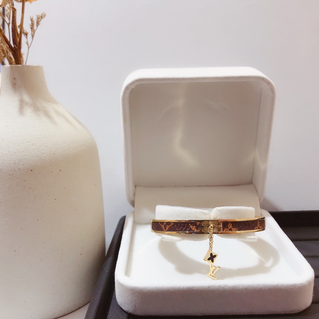 Replica LOUIS VUITTON Bangle