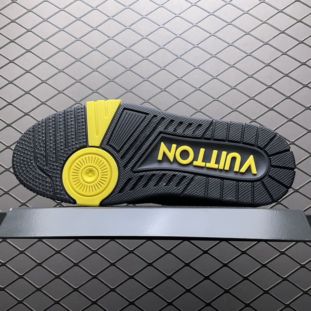 Replica Louis Vuitton Shoe Louis Vuitton LV Trainer Size 35-45 Black