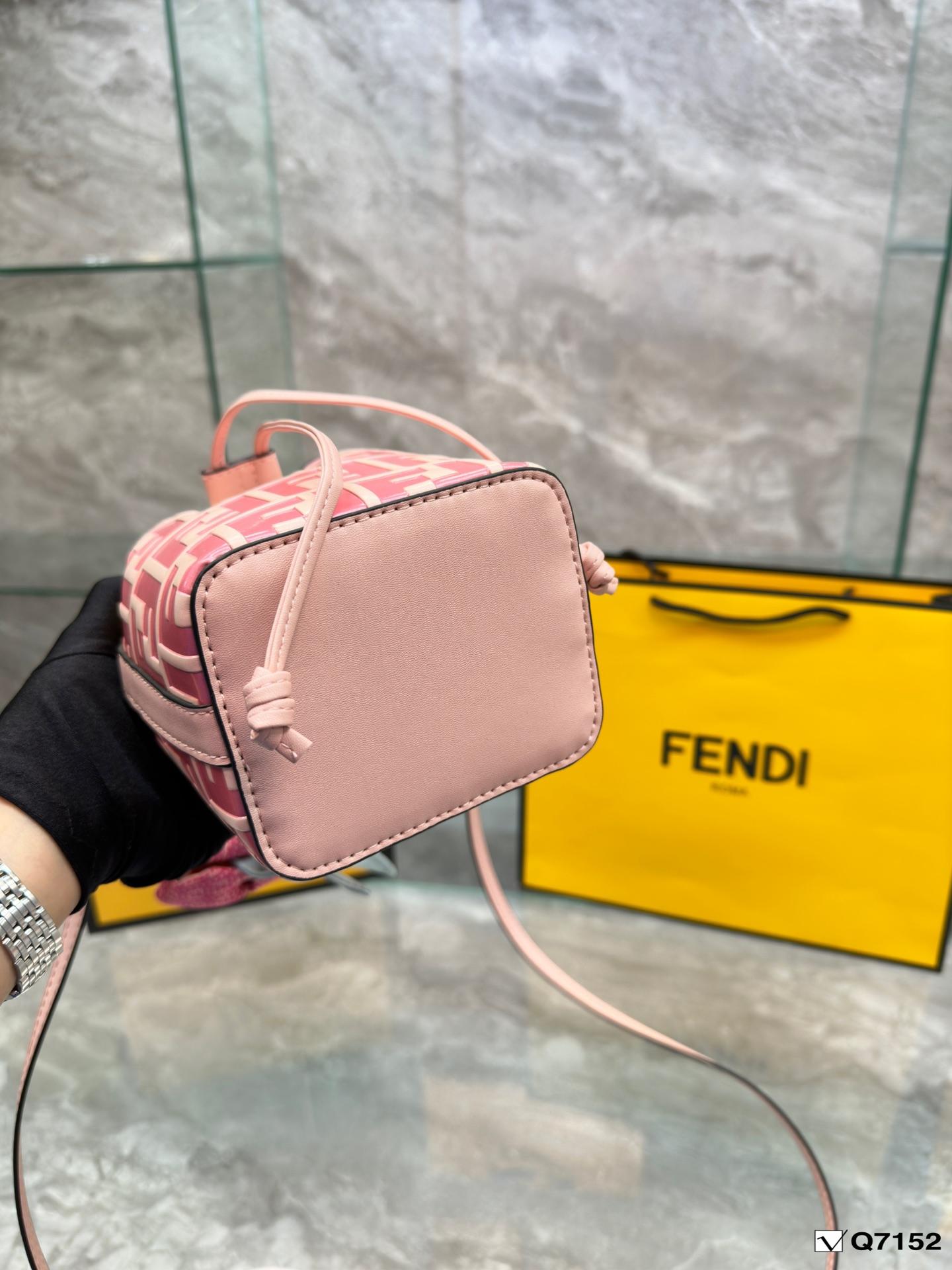 Replica Fendi Bag 15*21CM