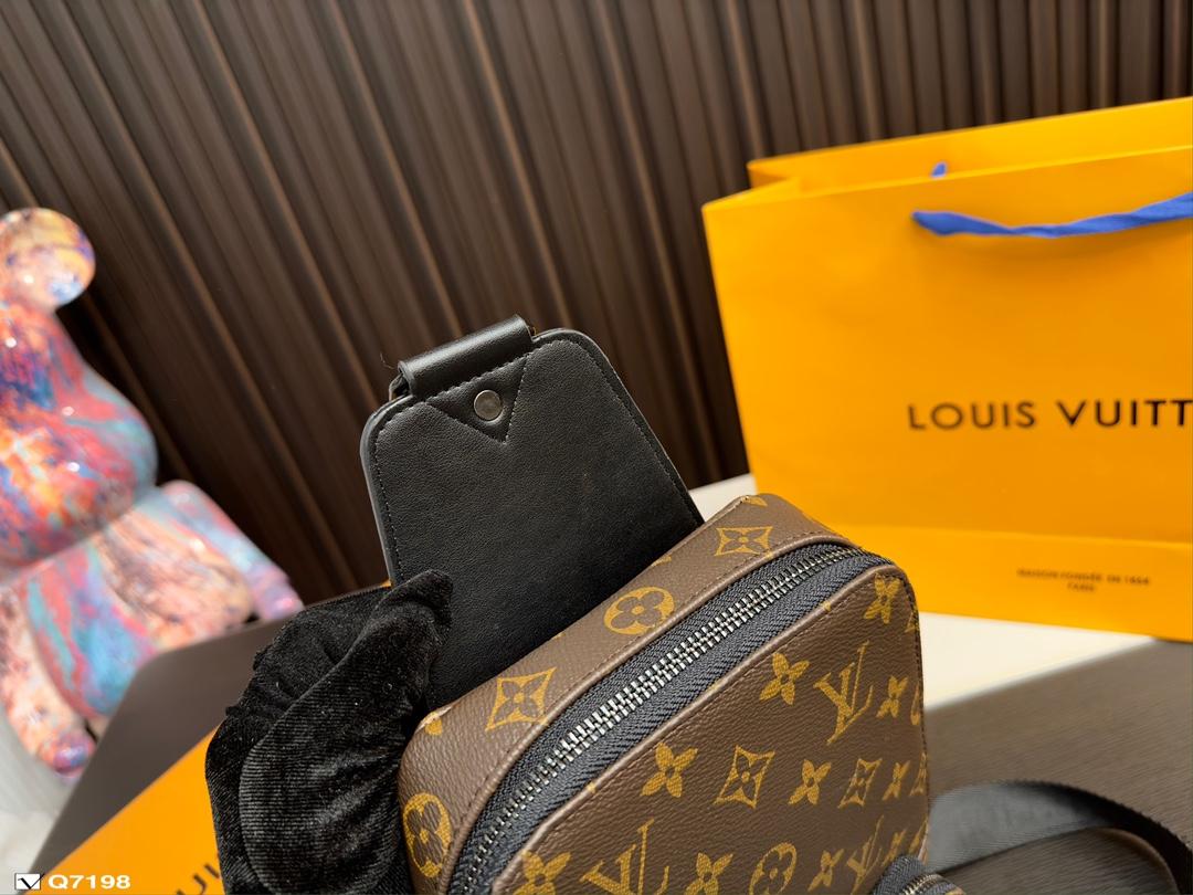 Replica Louis Vuitton Bag 18*CM