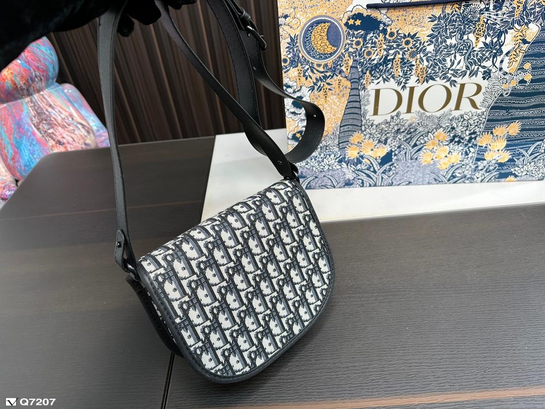 Replica Dior Bag 19*12CM