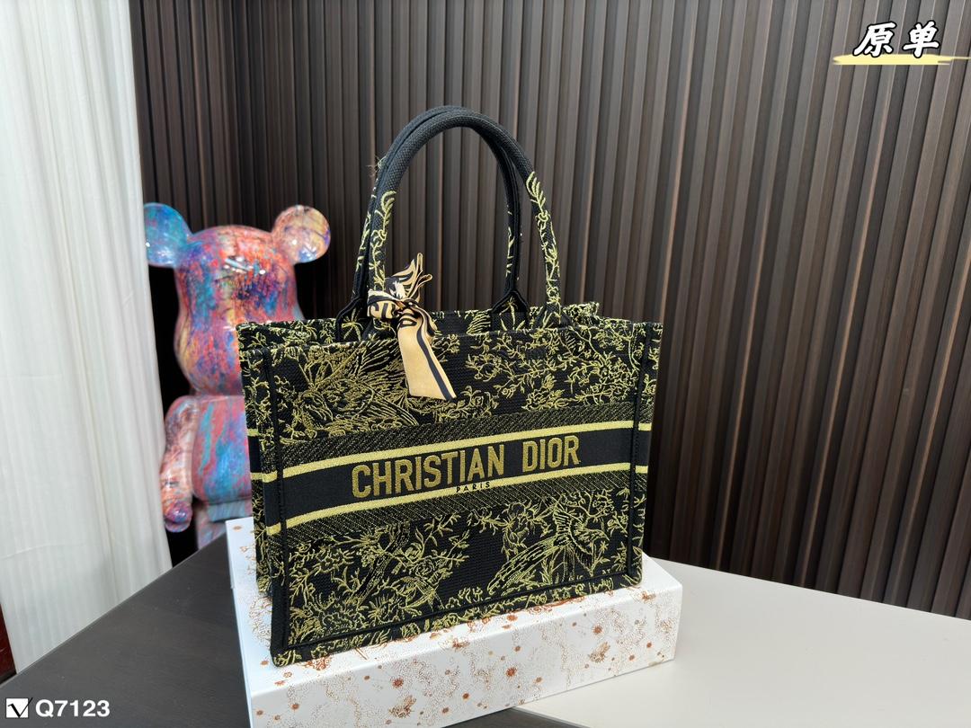 Replica Dior Bag   41*34CM/36*27CM