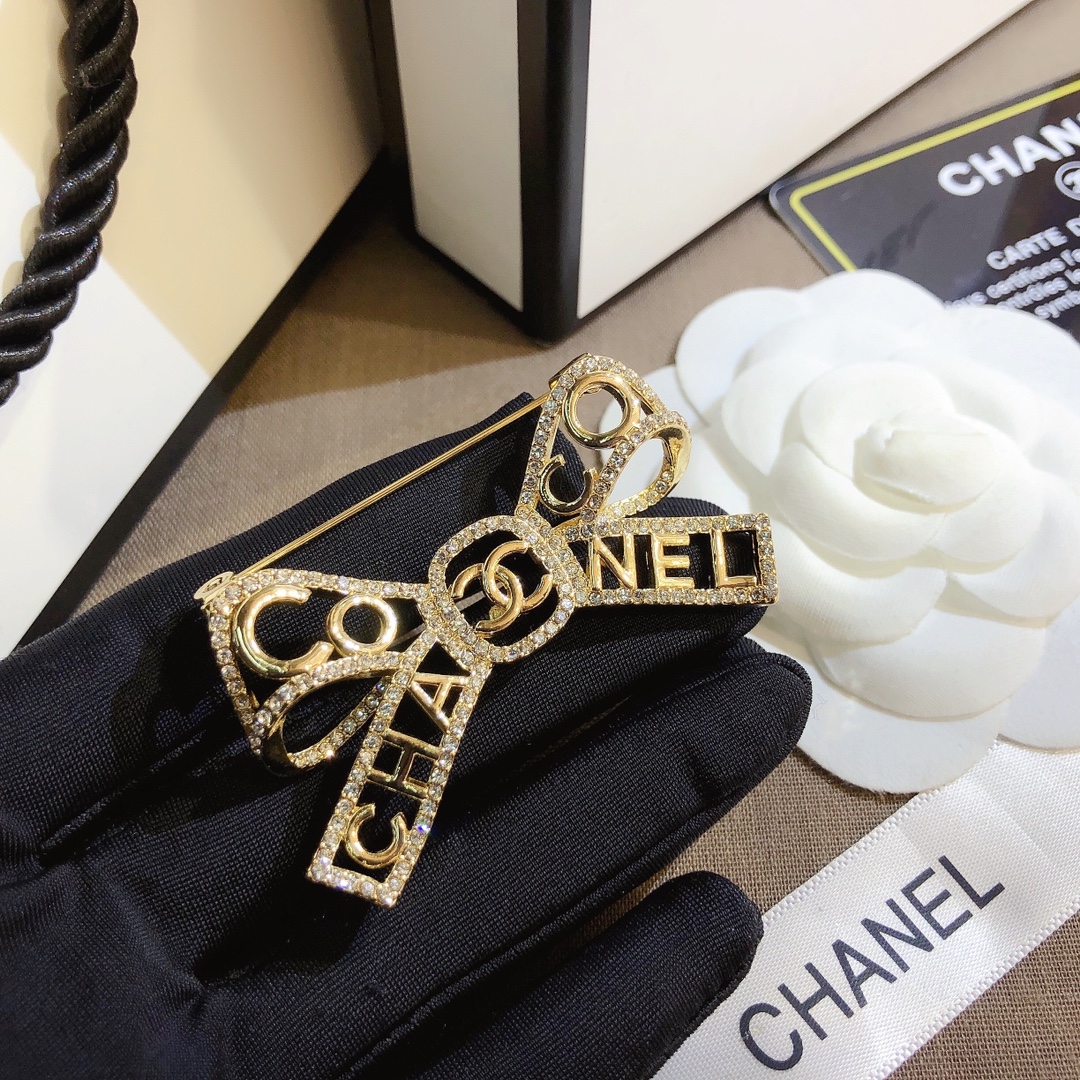 Replica CHANEL Brooch